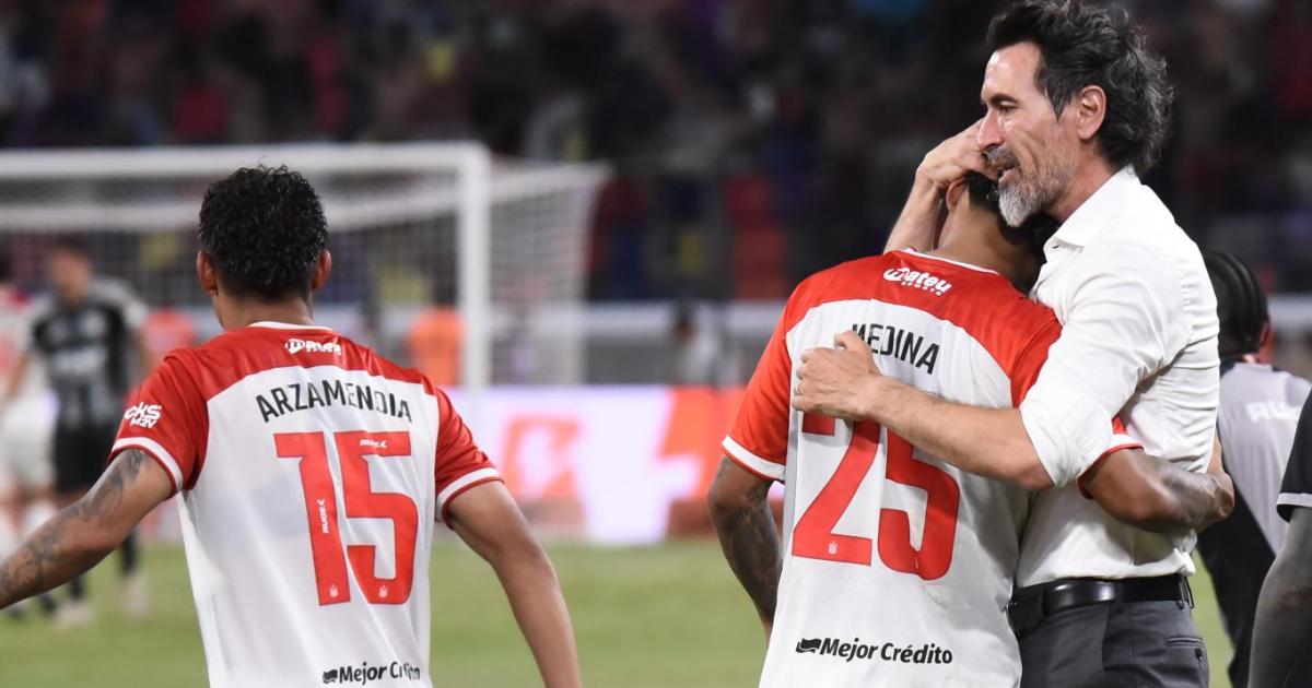 Eduardo Domiacutenguez- El equipo habla donde tiene que hablar