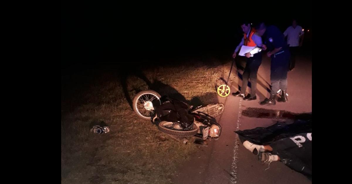 El conductor de una camioneta atropelloacute y matoacute a adolescente que circulaba en una motocicleta