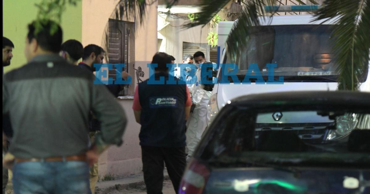 Hallan a joven profe de educacioacuten fiacutesica muerto con un golpe en la cabeza en el bantildeo de su casa