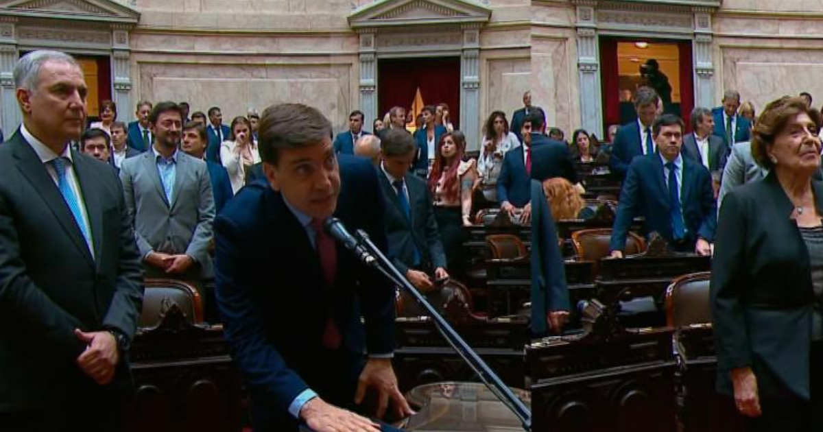 Jura en Diputados- Jorge Mukdise Cecilia Loacutepez Pasquali y Marcelo Barbur asumieron oficialmente su banca