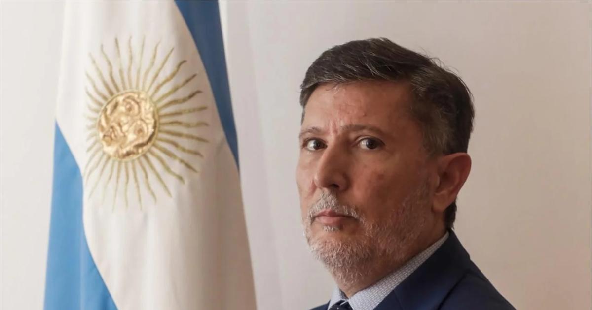 iquestQuieacuten es Cristian Auguadra el nuevo titular de la SIDE que reemplazaraacute a Sergio Neiffert