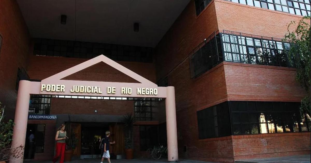 La Ucse firma acuerdo histoacuterico con el Poder Judicial de Riacuteo Negro