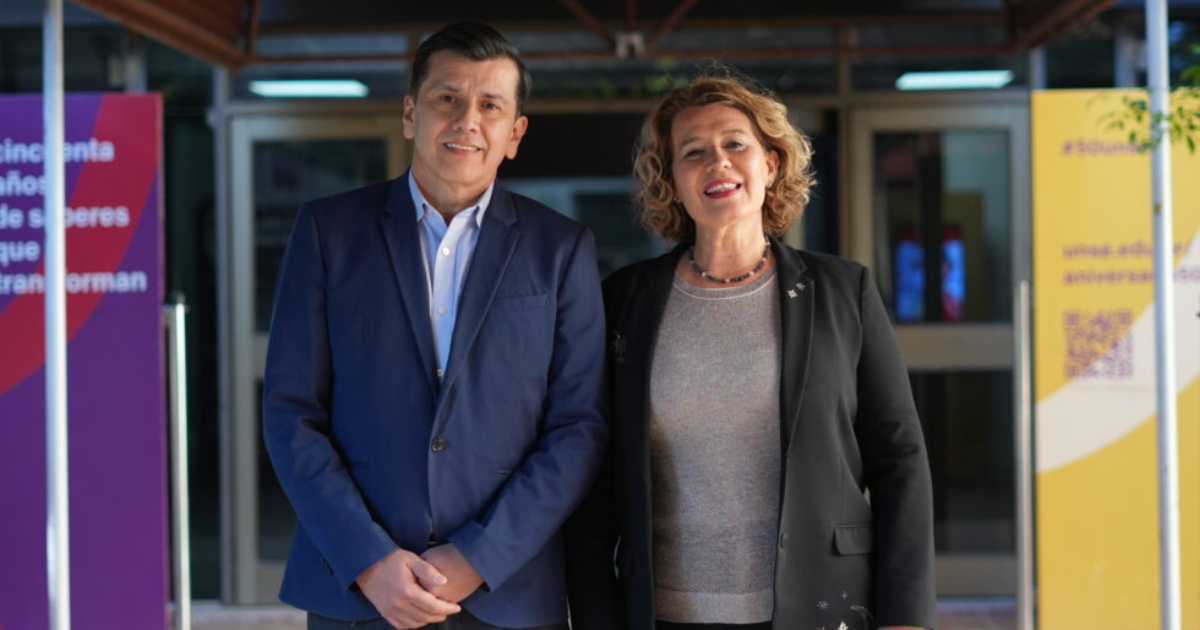 El rector electo Lic Hugo Marcelino Ledesma junto a la vicerrectora electa Dra María Fernanda Mellano