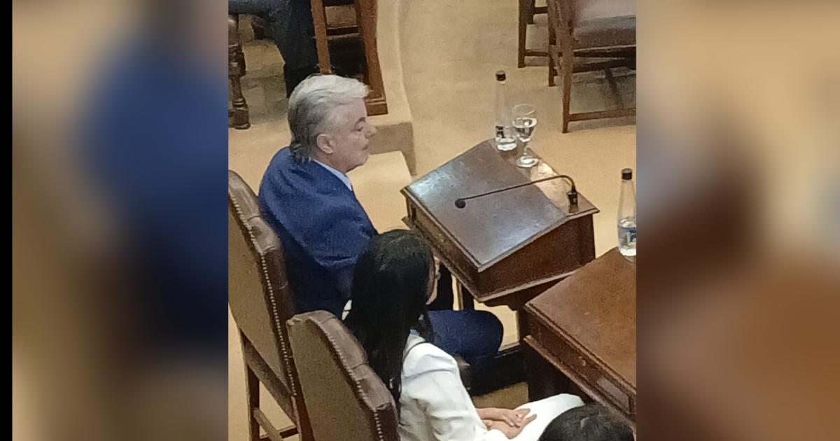 VIDEO En medio de un clima de tensioacuten la Caacutemara votoacute el rechazo a la incorporacioacuten de Heacutector Ruiz