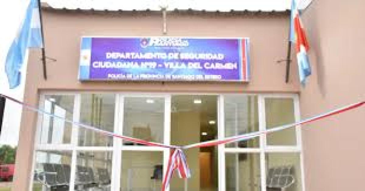 AYUDA La educadora manifestó lo sucedido a efectivos de la Comisaría 63