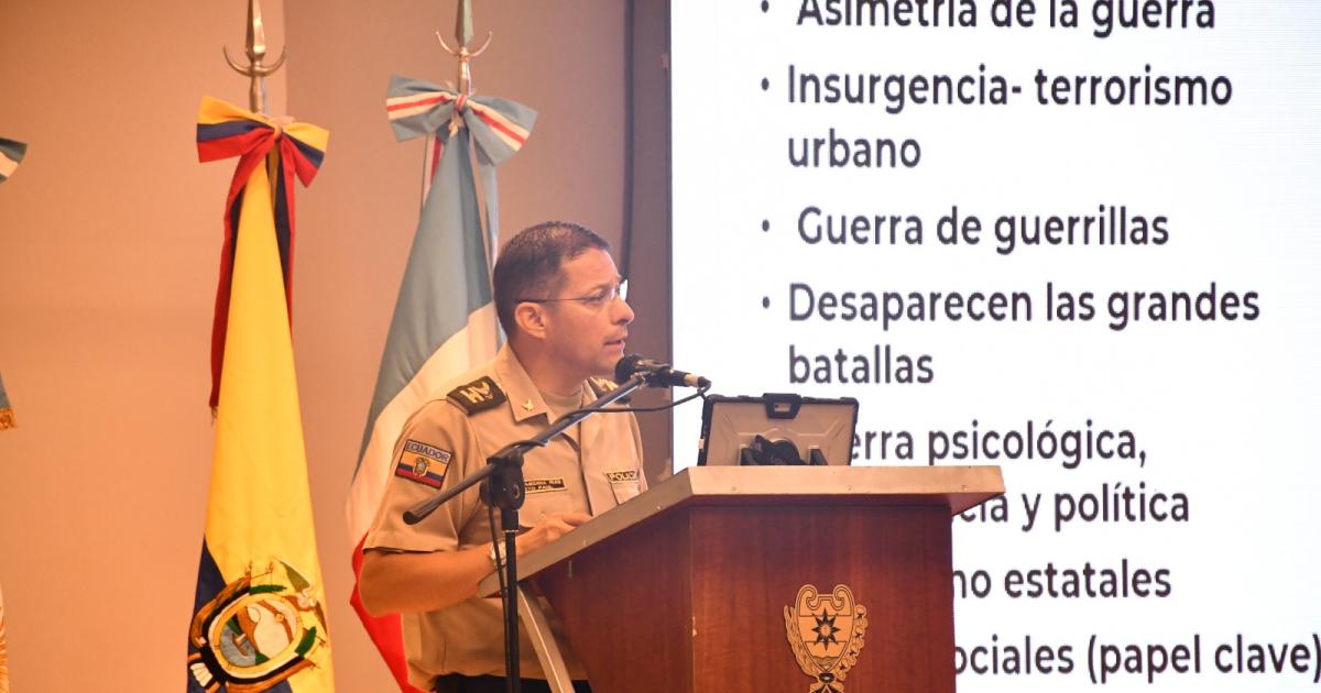 La Policiacutea de Santiago fortalecioacute viacutenculos con sus pares de Ecuador sobre crimen organizado