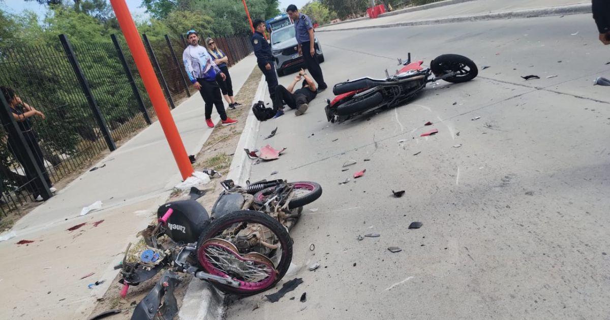 El impacto causó importantes daños materiales