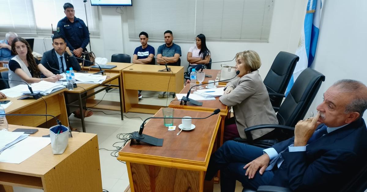 AUDIENCIA El tribunal difirió su resolución ante la variedad de solicitudes