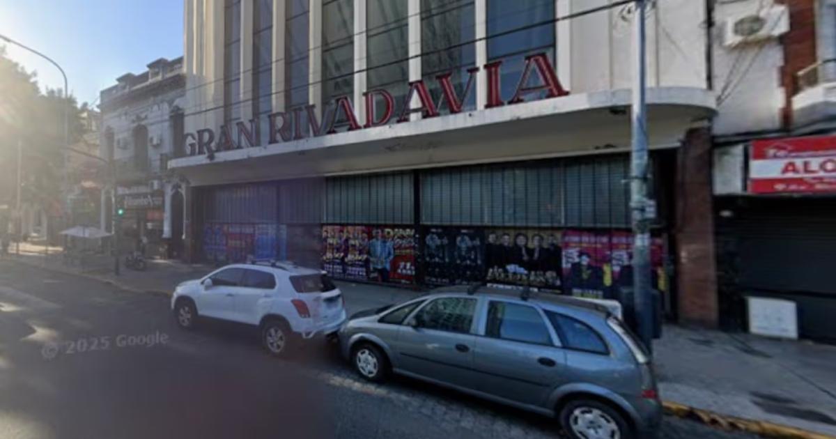 Paacutenico en un teatro de Flores- maacutes de 20 adolescentes se descompensaron