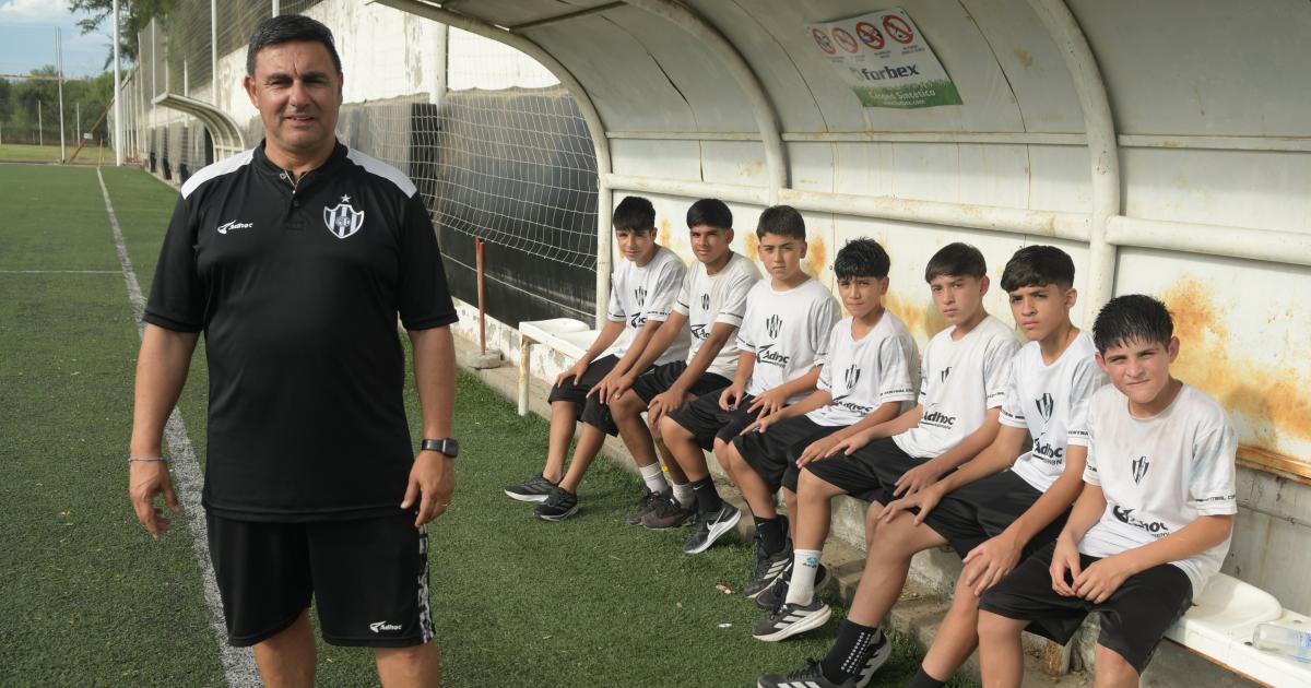 Andreacutes Lettera- Hay 4 o 5 chicos que estaacuten para la pretemporada de Central