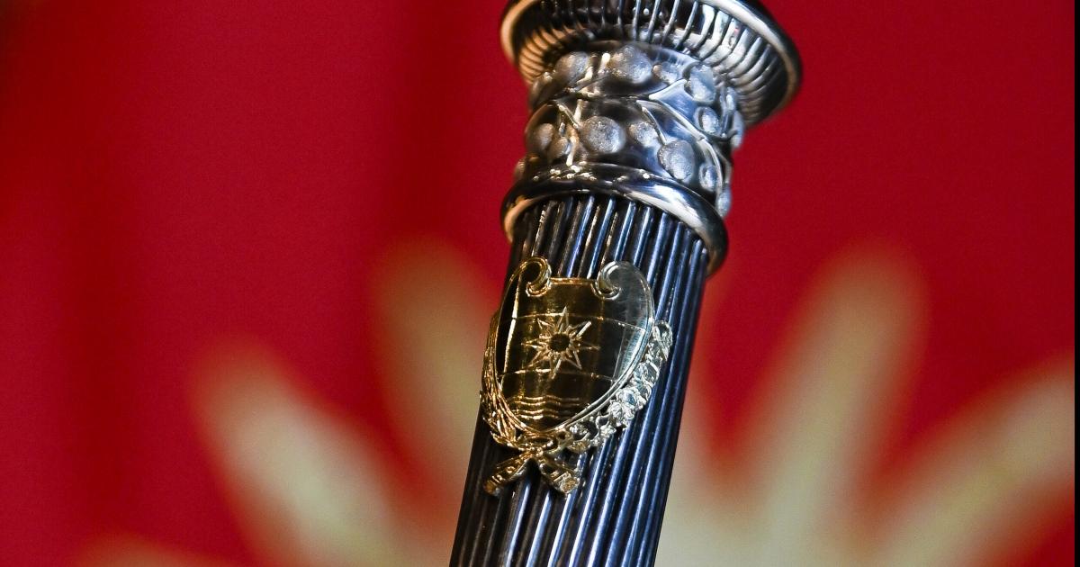 La esencia santiaguentildea en los atributos que acompantildearaacuten al nuevo mandatario