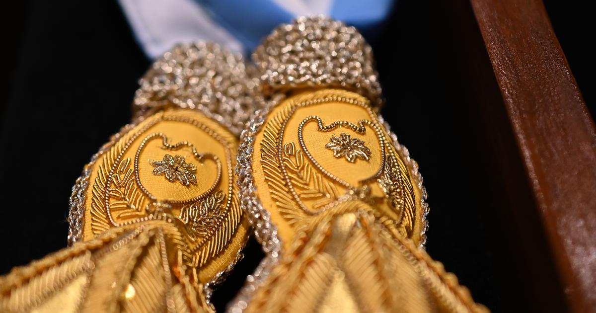 La esencia santiaguentildea en los atributos que acompantildearaacuten al nuevo mandatario