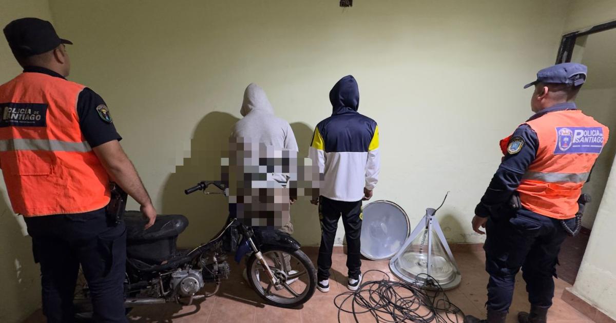 Dos detenidos por intentar robar alumbrado puacuteblico en Beltraacuten