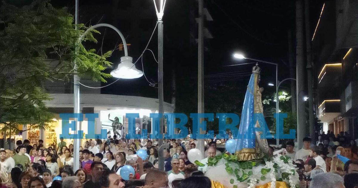 (La comunidad de Las Termas de Río Hondo vivió una jornada de profunda fe y devoción)