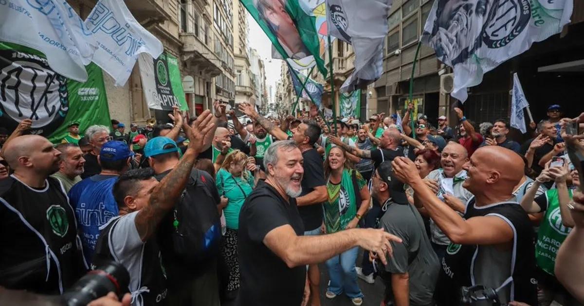ATE confirmoacute el paro de este martes contra la reforma laboral y marcharaacute al Congreso de la Nacioacuten