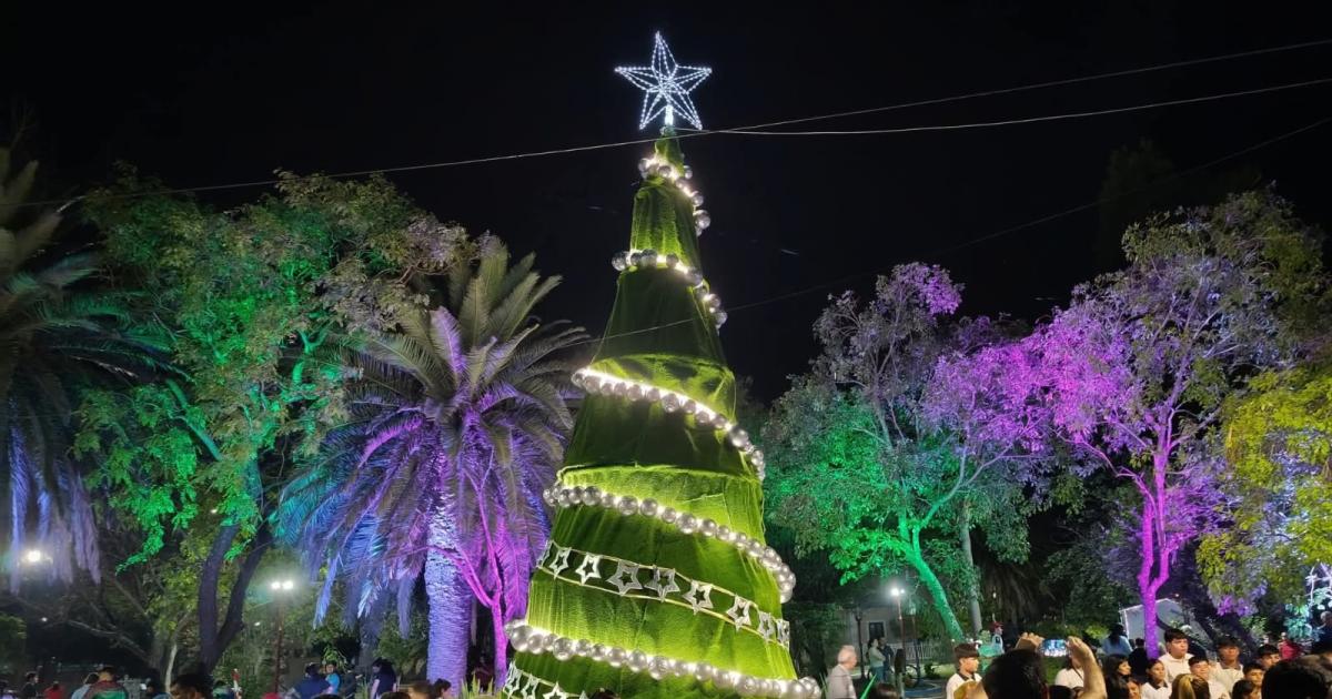 VALOR Los vecinos añatuyenses vivieron uno de los momentos ms representativos de las fiestas
