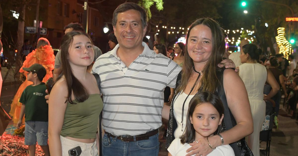 LA CIUDAD DE SANTIAGO VIVE DIacuteAS DE FIESTA