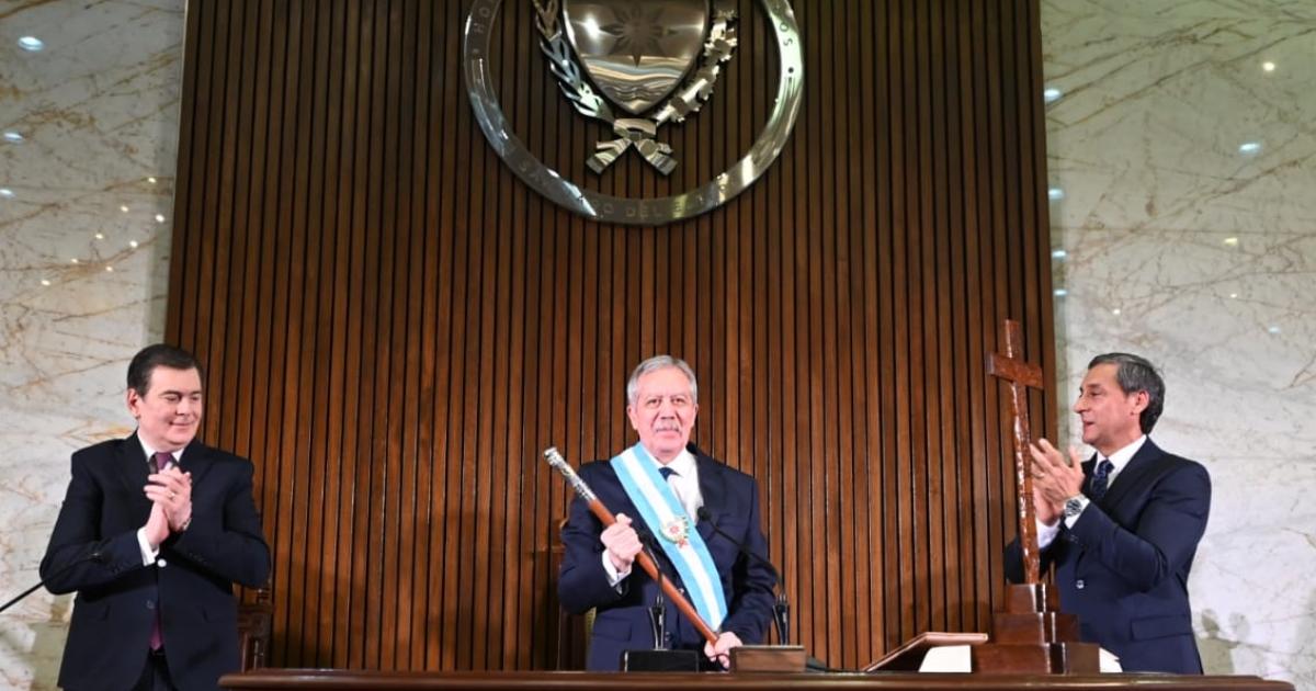 Leeacute aquiacute el discurso completo de la asuncioacuten del gobernador Eliacuteas Suaacuterez