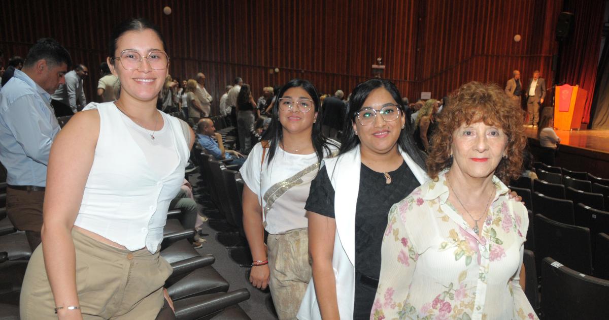 PRESENTACIOacuteN DE LIBRO EN EL PARANINFO