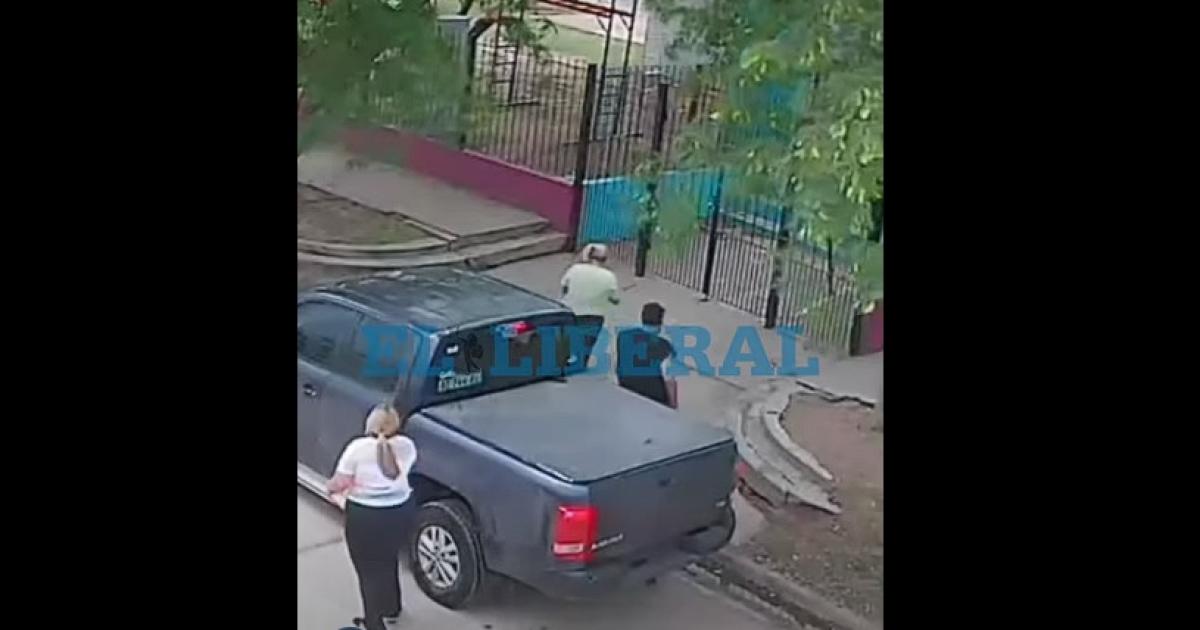 VIDEO | Cooperadora escolar denunció a exdirectora: hubo allanamientos y secuestros - Image 3
