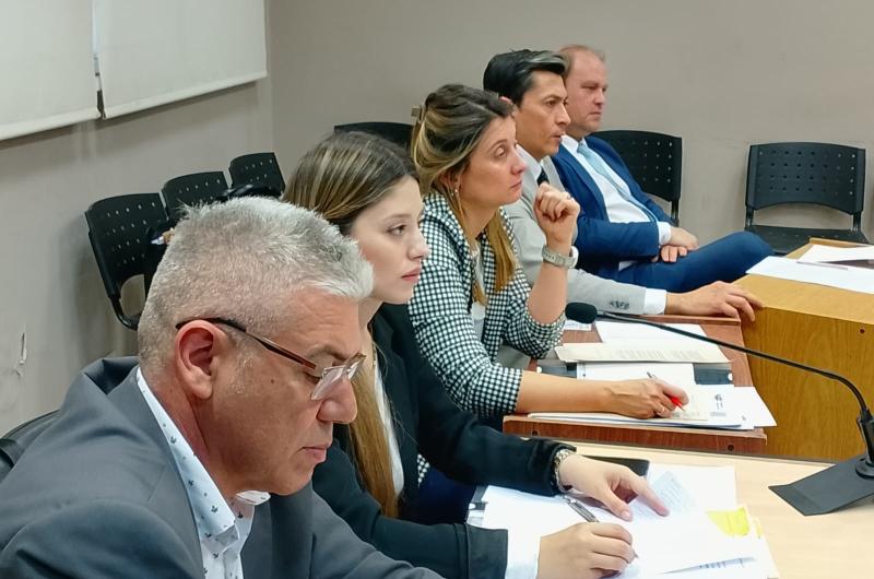 DECISIVA- El pelotón de abogados cubrió ayer las fianzas personales en un global de  12000000 Al mismo tiempo el magistrado fijó duras reglas de conducta vigentes por 120 días