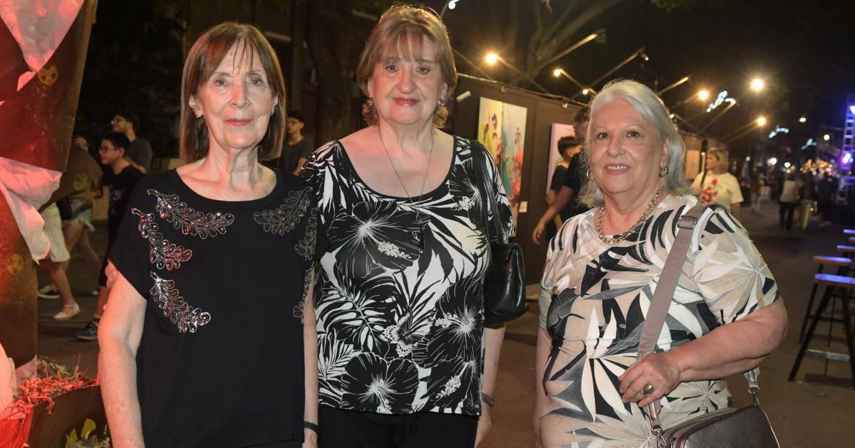 LA CIUDAD DE SANTIAGO VIVE DIacuteAS DE FIESTA