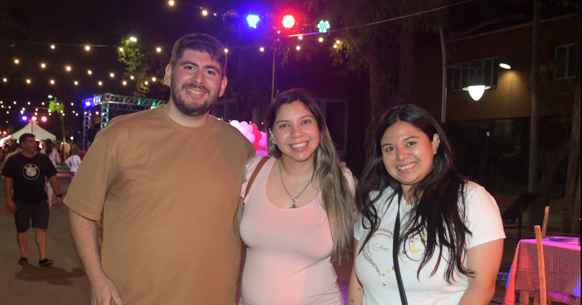 LA CIUDAD DE SANTIAGO VIVE DIacuteAS DE FIESTA