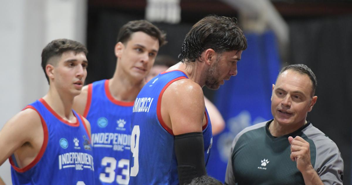 Inde tropezoacute ante Barrio Parque