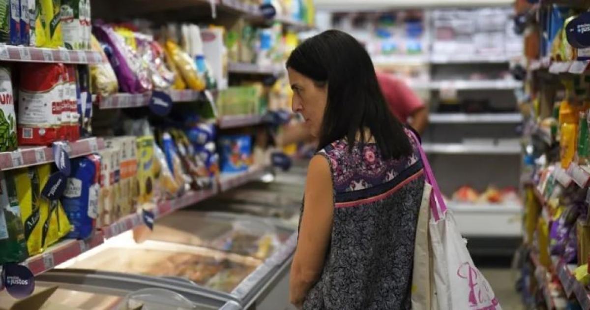 El IPC subioacute 25-en-porciento- en noviembre de 2025 y la inflacioacuten interanual alcanzoacute el 314-en-porciento-