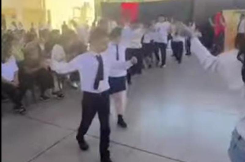 Con mucha emocioacuten el Instituto Camino de Esperanza de Asaim cerroacute el ciclo lectivo 2025