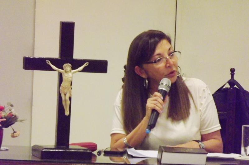 La Concejal Marta Santillaacuten queda provisoriamente a cargo de la intendencia de Fernaacutendez