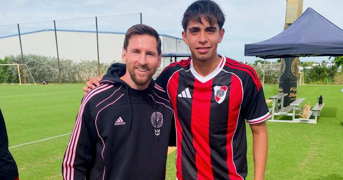 Tahiel Cabral un juvenil de Santiago del Estero que juega bajo la mirada de Lionel Messi