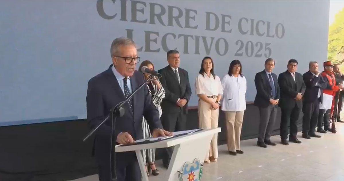 Desde Mistol Pozo Eliacuteas Suaacuterez clausuroacute el ciclo escolar y destacoacute la inversioacuten en escuelas rurales