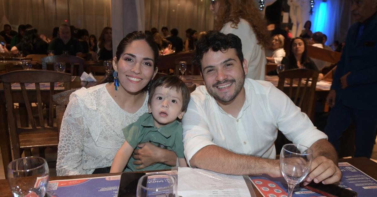 ENTREGA DE PREMIOS PERSONAJES DEL ANtildeO