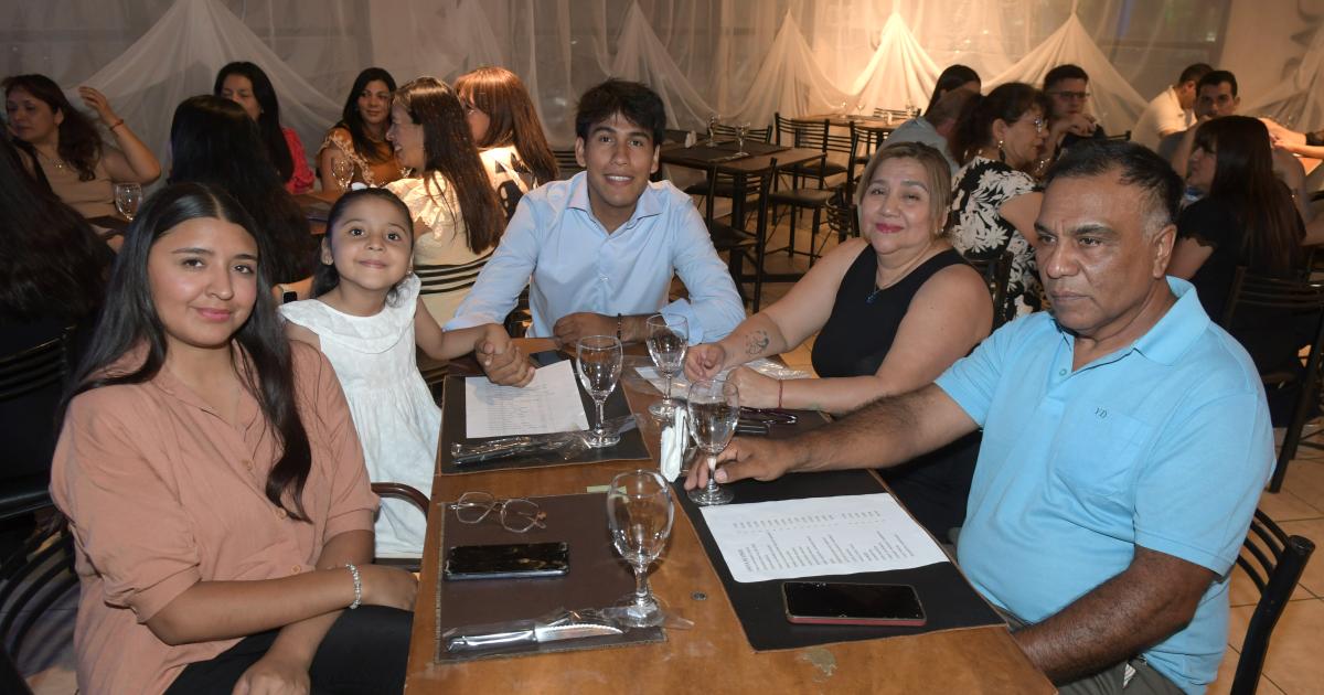 ENTREGA DE PREMIOS PERSONAJES DEL ANtildeO