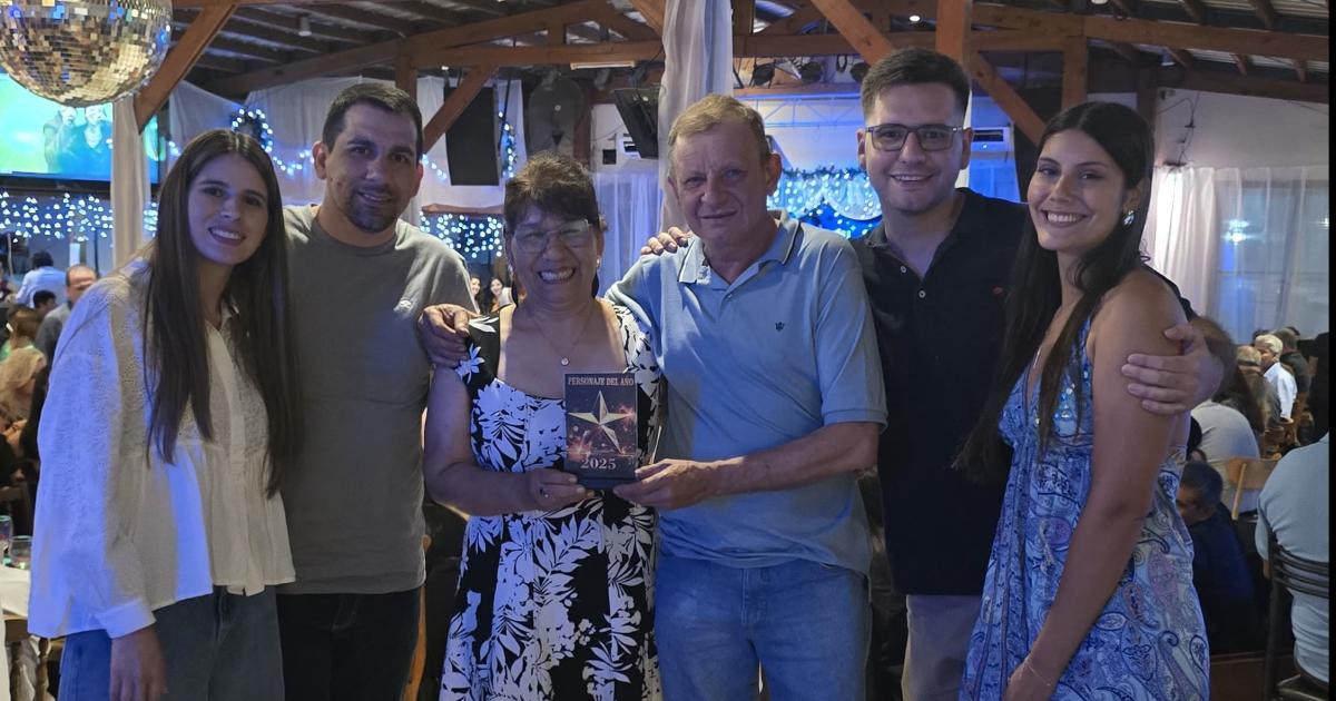 ENTREGA DE PREMIOS PERSONAJES DEL ANtildeO