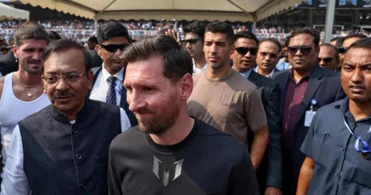 VIDEO  Caos y disturbios en la India por la llegada de Lionel Messi