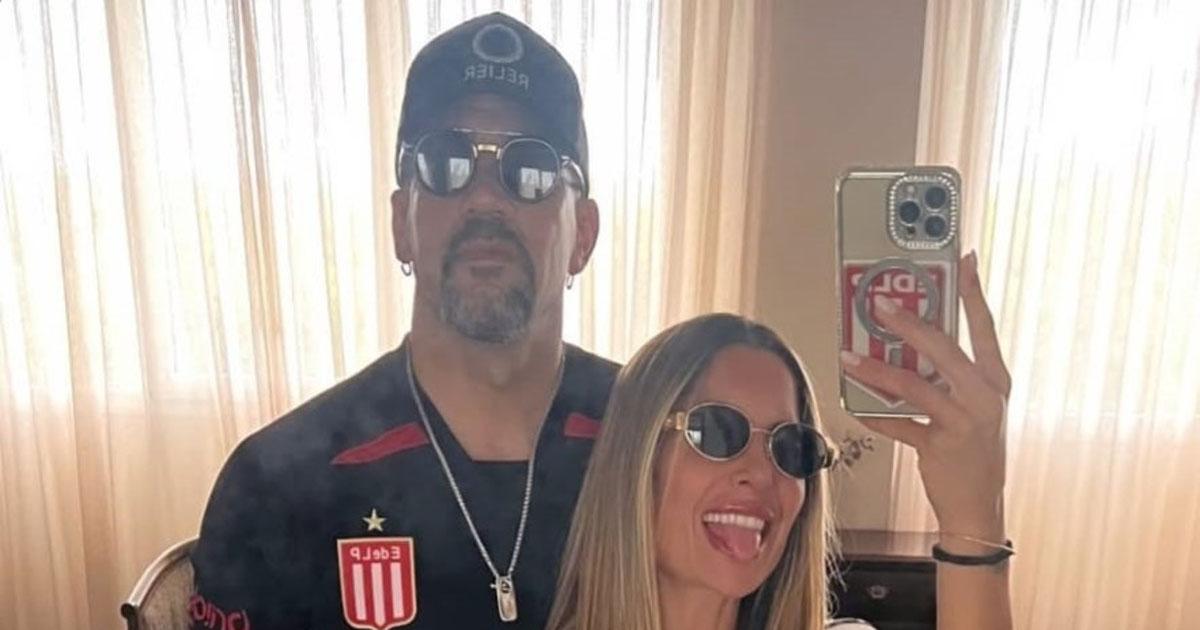 A pesar de estar suspendido la Bruja Veroacuten estaacute en Santiago para ver la final