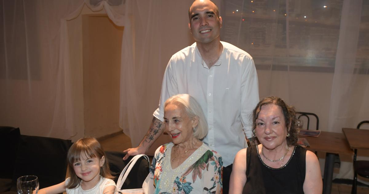 ENTREGA DE PREMIOS PERSONAJES DEL ANtildeO