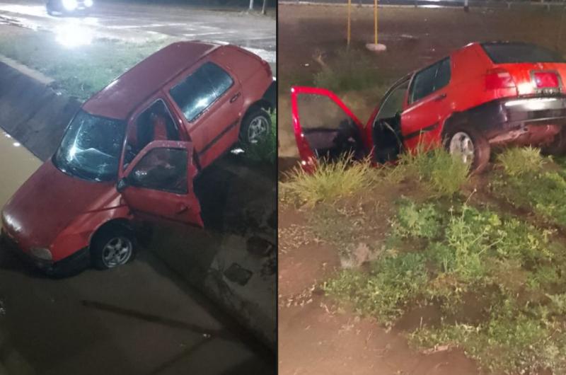 El auto cayó a la acequia y sufrió daños materiales