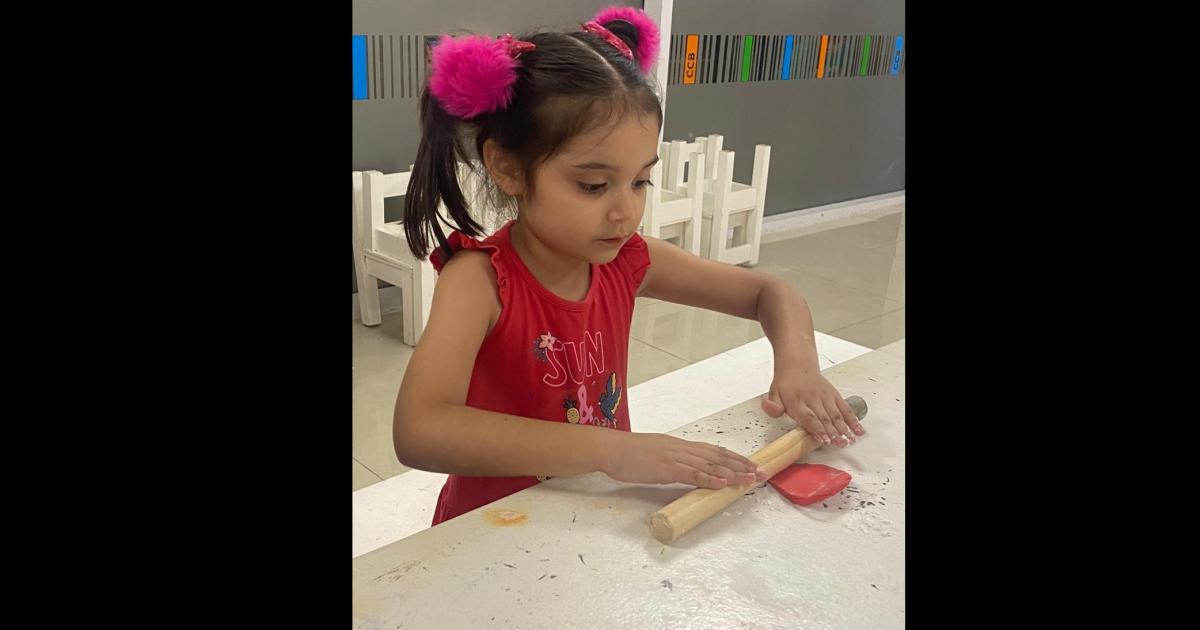 En el CCB los nintildeos aprenderaacuten a decorar galletas navidentildeas