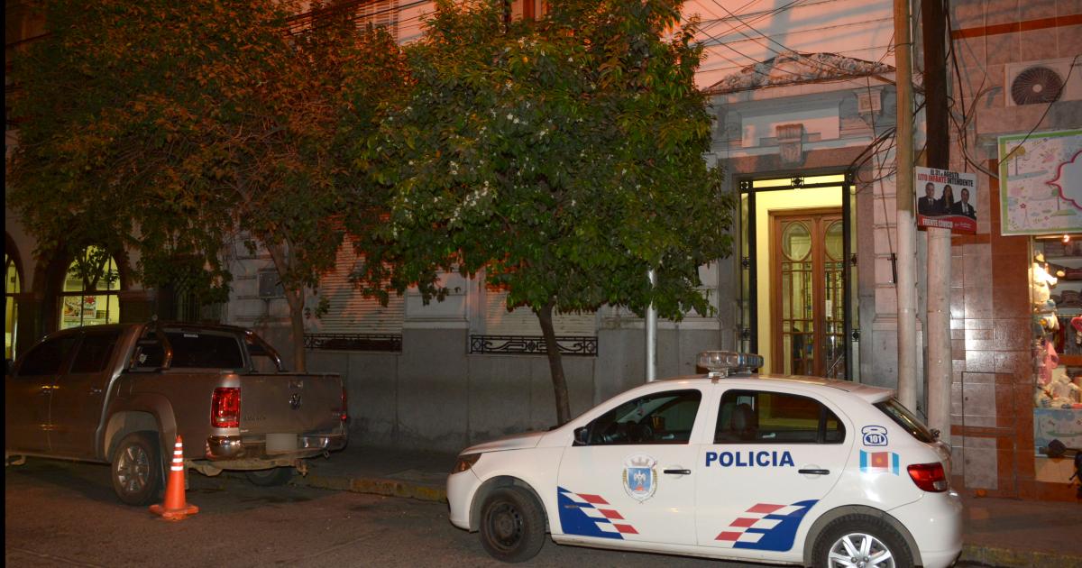 Detuvieron a un hombre por robar zapatillas en un local comercial del centro