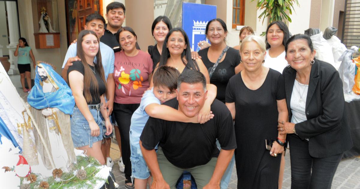 LOS PESEBRES INSPIRAN EL ESPIacuteRITU NAVIDENtildeO