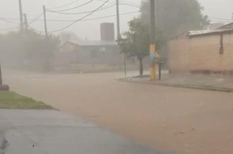Lluvias y viento en Friacuteas- preocupacioacuten por posibles destrozos tras el fuerte temporal