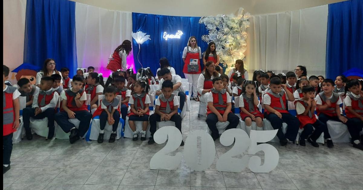 Importante accioacuten de servicio con los jardines de infantes santiaguentildeos