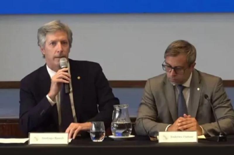 Santiago Bausili explicoacute el nuevo programa monetario y anticipoacute una etapa de remonetizacioacuten