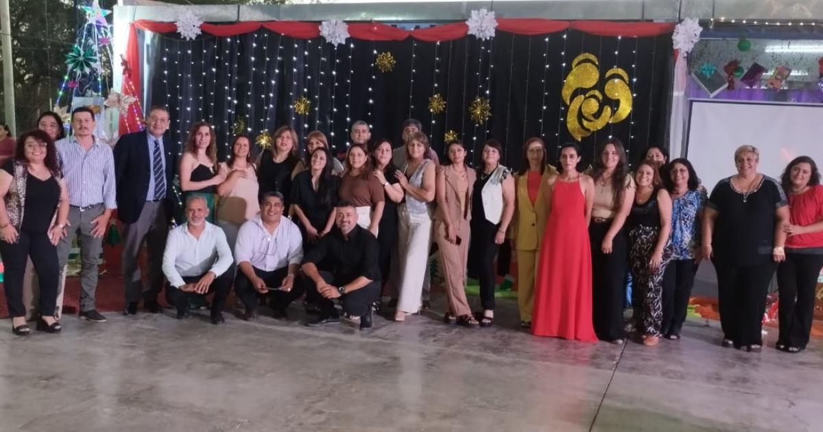 Noche de emocioacuten y esperanza en el Colegio Secundario San Ramoacuten- iexclEgreso 2025