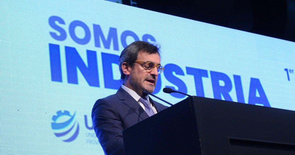 La UIA advierte un cierre de antildeo industrial con empleo en caiacuteda y produccioacuten estancada