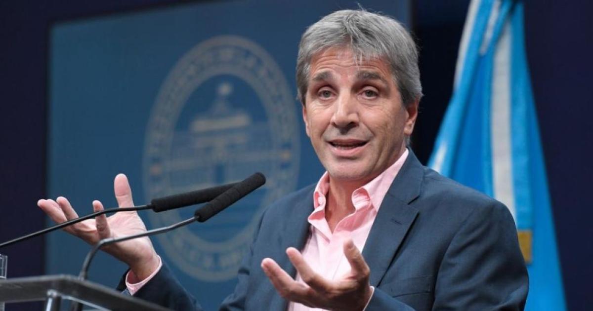 Luis Caputo defendioacute las nuevas medidas econoacutemicas y aseguroacute que las bandas cambiarias ganaron credibilidad