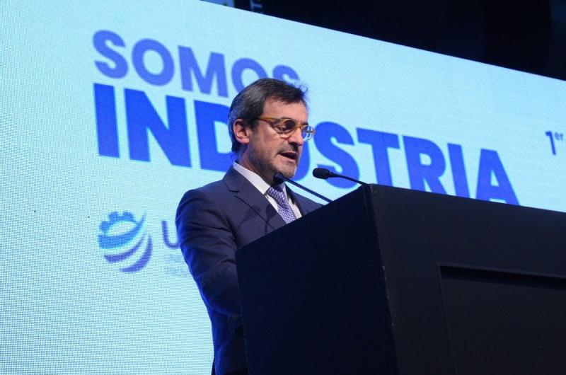 La UIA advierte un cierre de antildeo industrial con empleo en caiacuteda y produccioacuten estancada